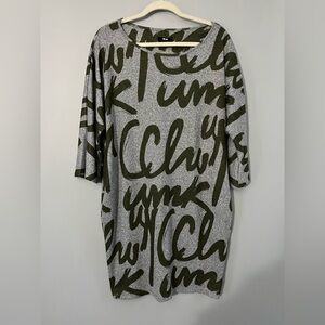 LAMARKINE letter design relax gray with black lettering dress size 3 NWT